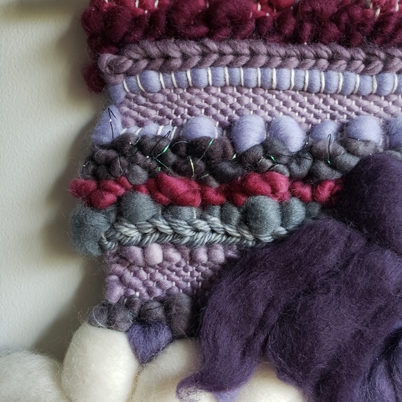 Small woven wall tapestry - Picture 3 of 5